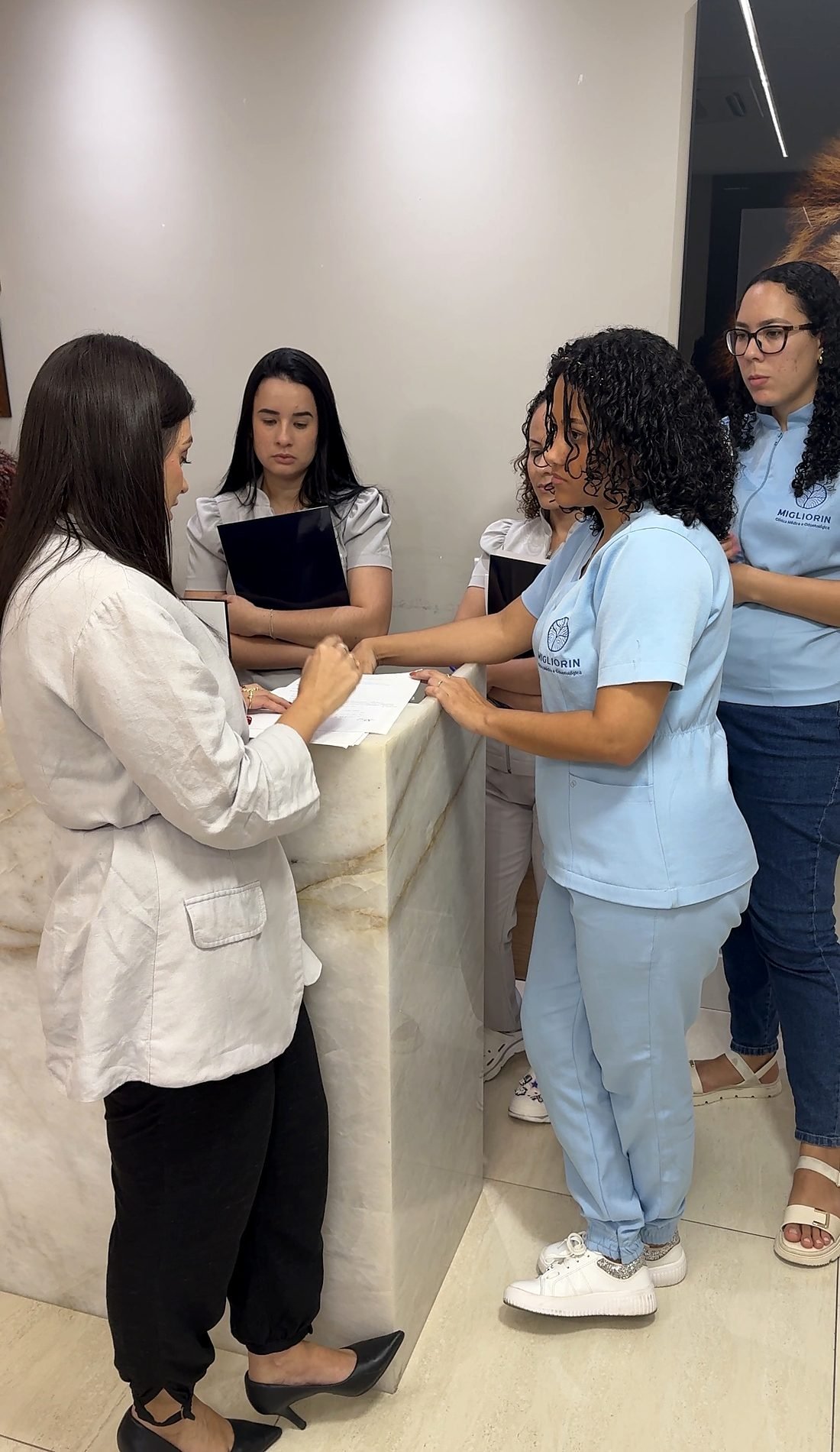 Treinamento de vendas para secretárias de clínica